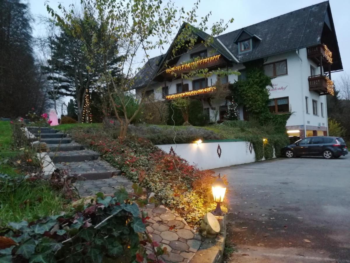 Pension Arkadenhof Лойперсдорф-бай-Фюрстенфельд Екстер'єр фото