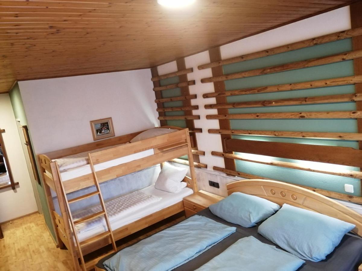 Pension Arkadenhof Лойперсдорф-бай-Фюрстенфельд Екстер'єр фото