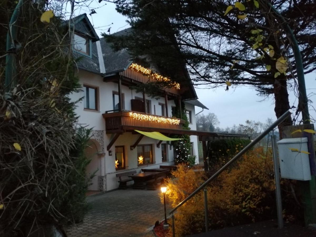 Pension Arkadenhof Лойперсдорф-бай-Фюрстенфельд Екстер'єр фото